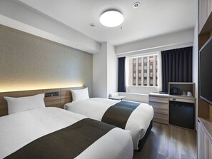 Down duvets, desk, blackout curtains, iron/ironing board (on request) - Daiwa Roynet Hotel Nagoya Station (Renewal Open in May 2026) (Nagoya)