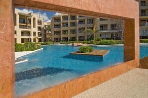 Outdoor pool, pool umbrellas