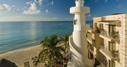 Encanto El Faro Luxury Ocean Front Condo-Hotel