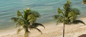 Encanto El Faro Luxury Ocean Front Condo-Hotel