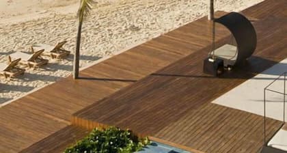 Encanto El Faro Luxury Ocean Front Condo-Hotel