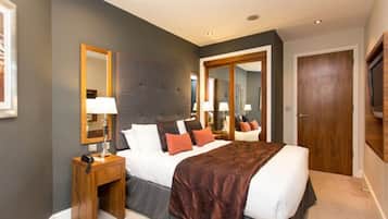 Quarto superior | 1 quarto, cofres nos quartos, quartos à prova de som