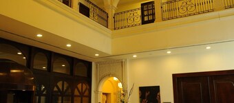 会议中心和皇家套房酒店