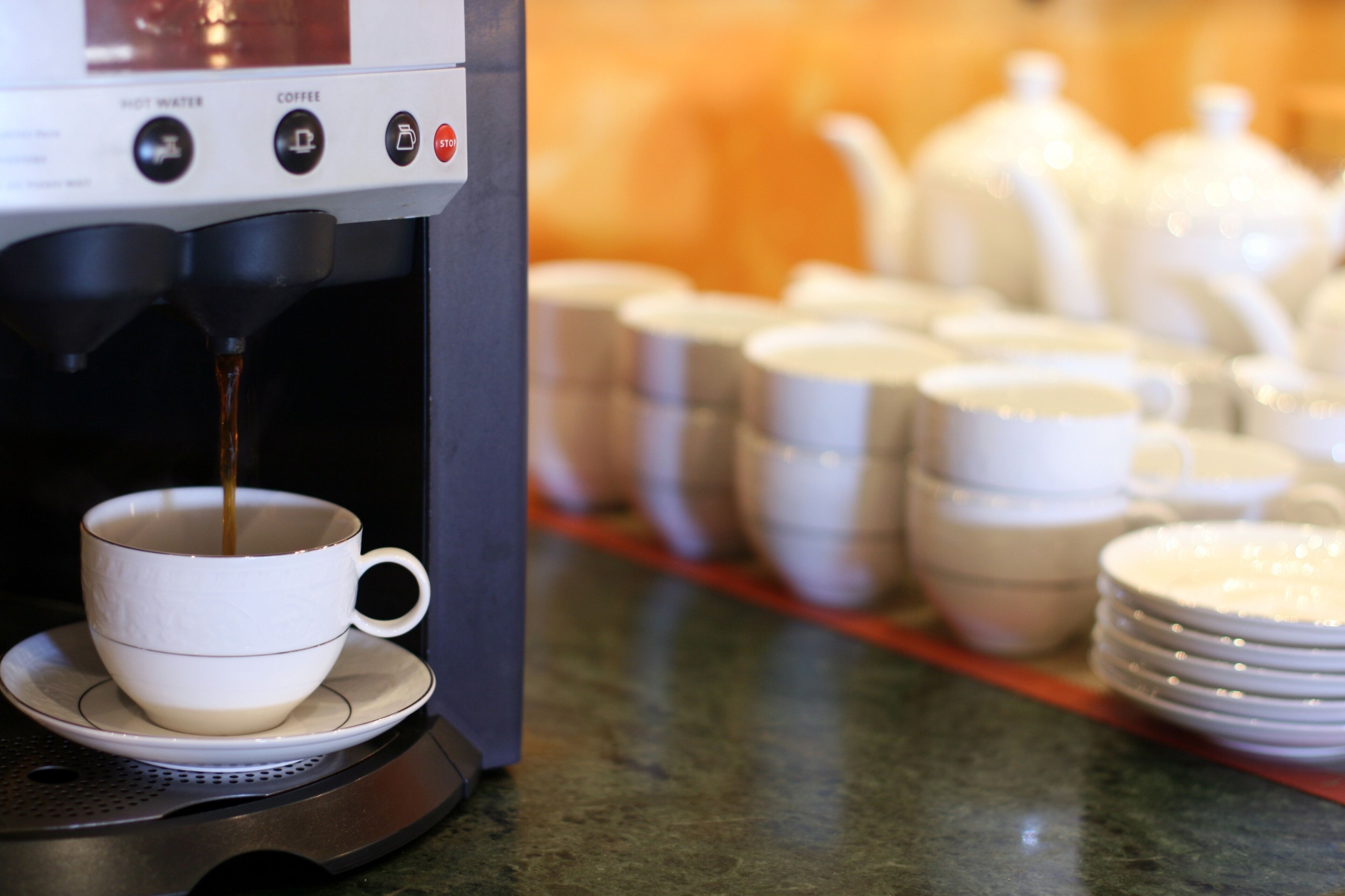 Foto - The Convention Center & Royal Suites Hotel