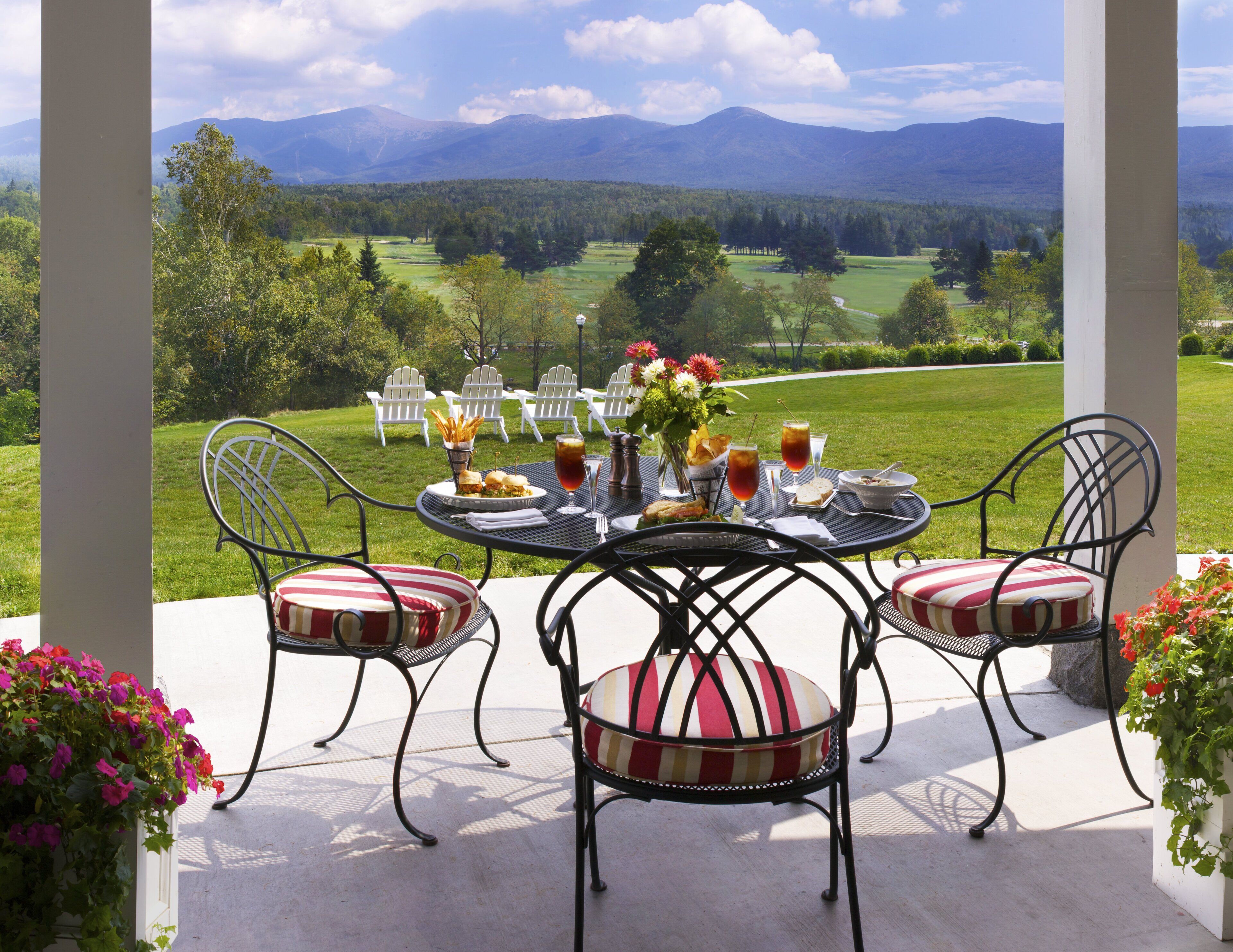 9 restaurants, breakfast, lunch, dinner served; american cuisine