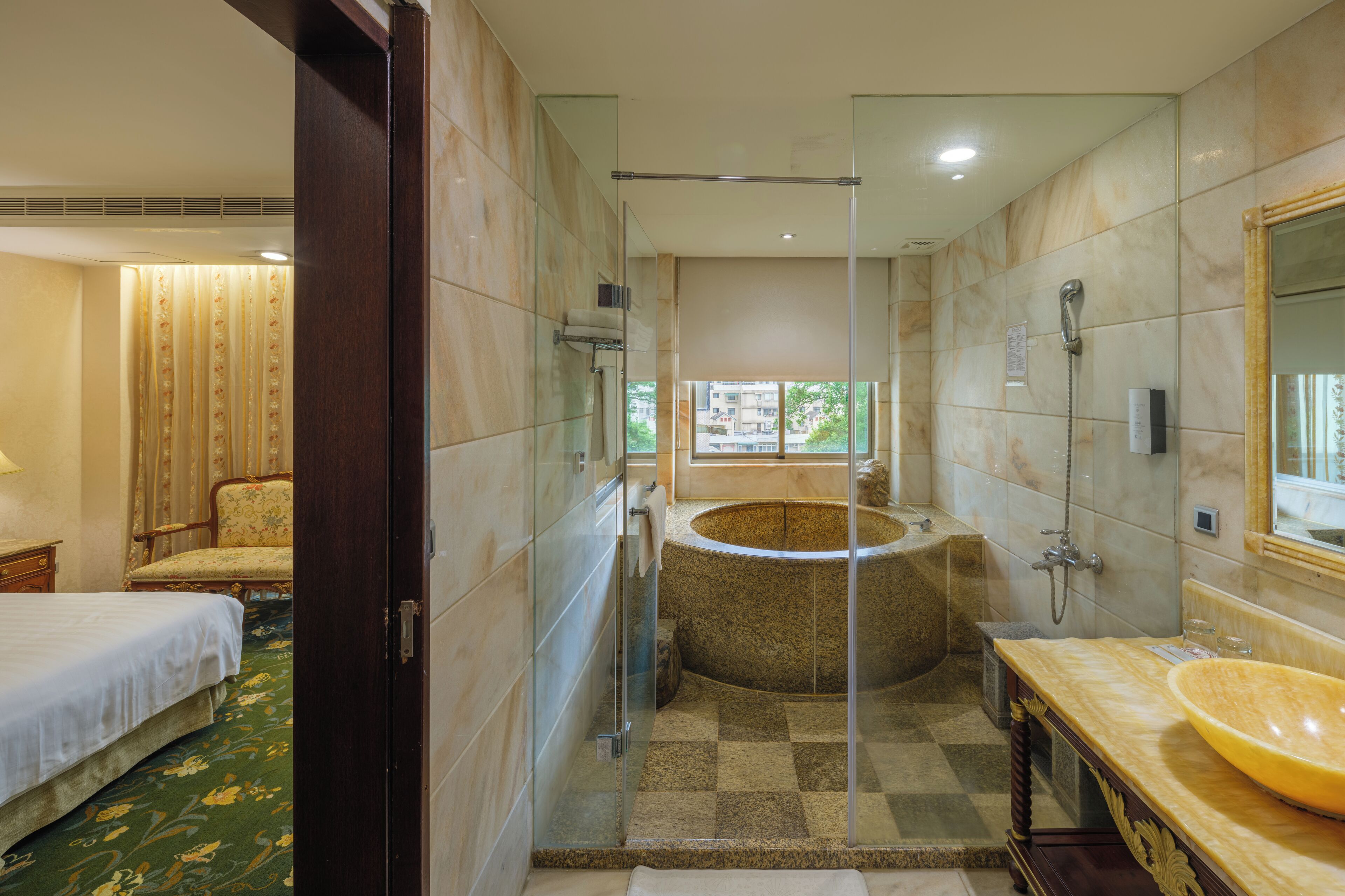 Photo - Grand Pleasure Spring Hotel