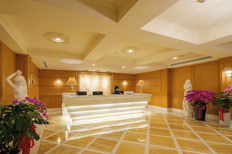 Interior. Grand Pleasure Spring Hotel