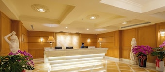 Grand Pleasure Spring Hotel