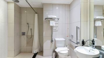 Smart Studio | Bathroom | Designer toiletries, hair dryer, towels, soap