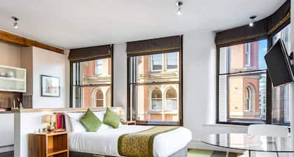 Roomzzz Manchester City