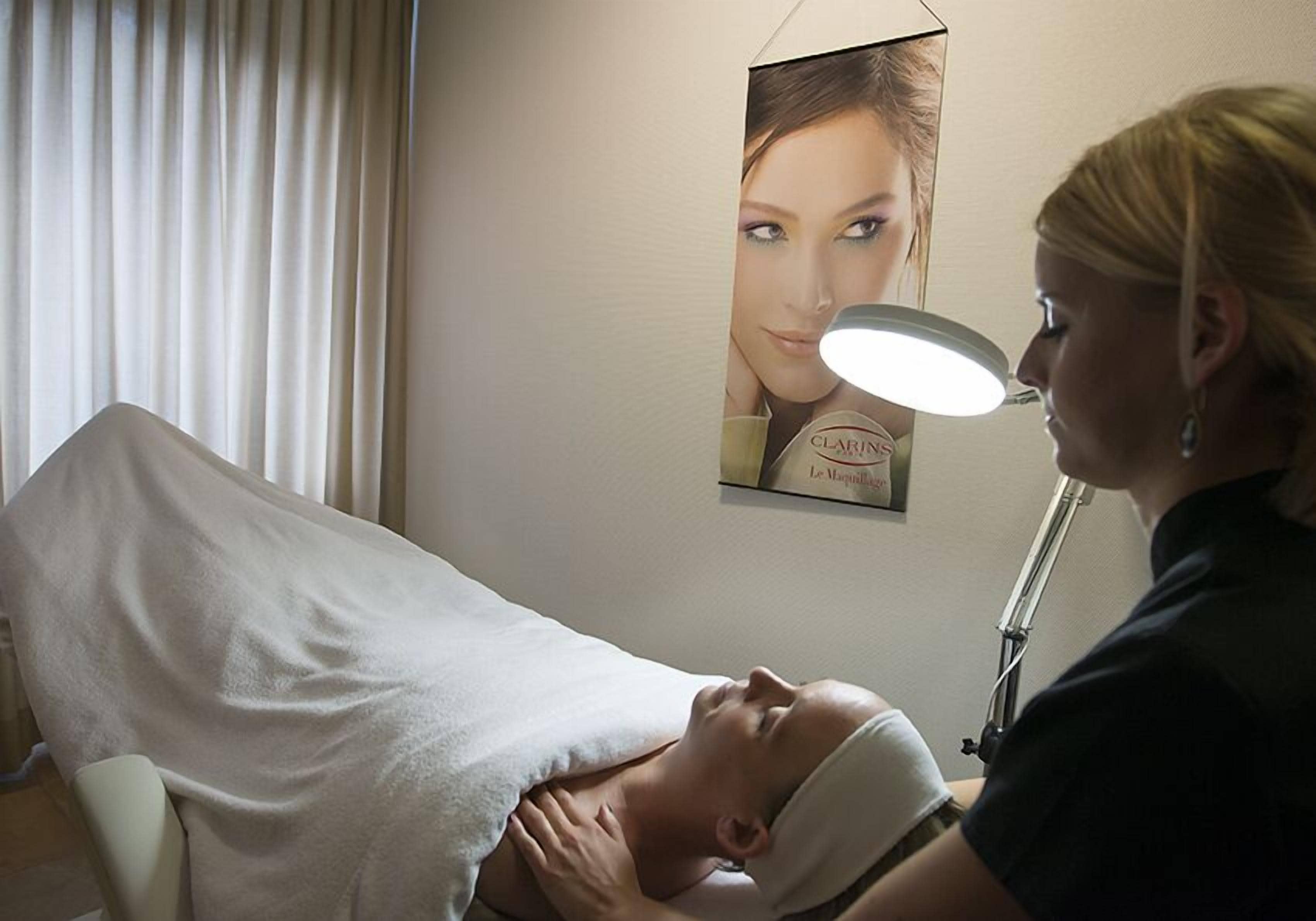 Sauna, Körperbehandlungen, Aromatherapie, Warmsteinmassagen
