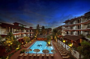 Outdoor pool - Pride Sun Village Resort & Spa (Arpora)