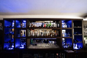Alimentos y bebidas