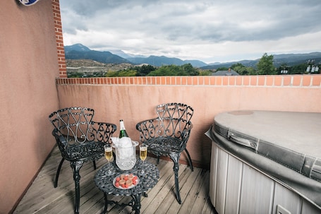 Indian Paintbrush / Hot Tub / Fireplace | Balcony