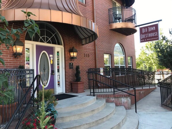 Explorer / Economical Comfort | View from room