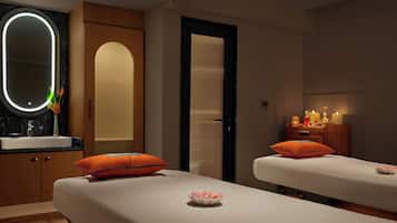 Salas de tratamiento para parejas, baño de vapor y aromaterapia
