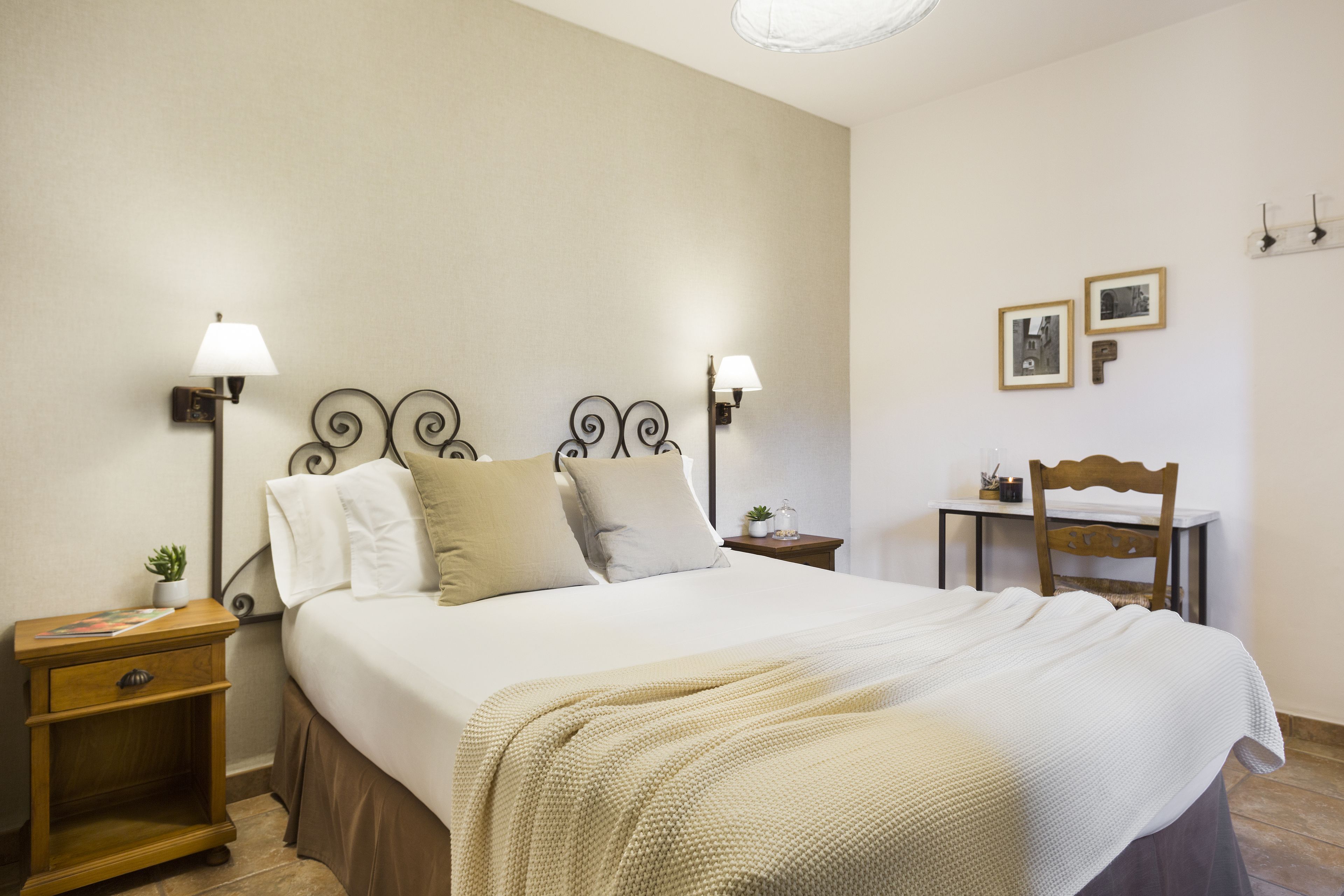 Literie de qualité supérieure, matelas Select Comfort, bureau