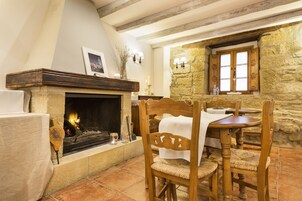 San Juan | Living area | 26-inch LCD TV with digital channels, TV, DVD player