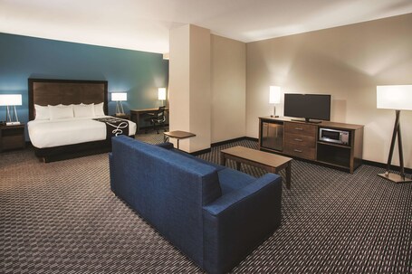 La Quinta Inn Suites by Wyndham Chicago Downtown - Image 62