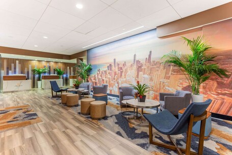 La Quinta Inn Suites by Wyndham Chicago Downtown - Image 3