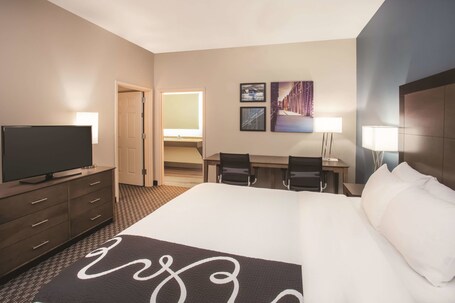 La Quinta Inn Suites by Wyndham Chicago Downtown - Image 63