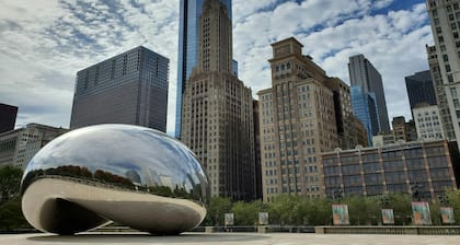 La Quinta Inn & Suites by Wyndham Chicago Downtown