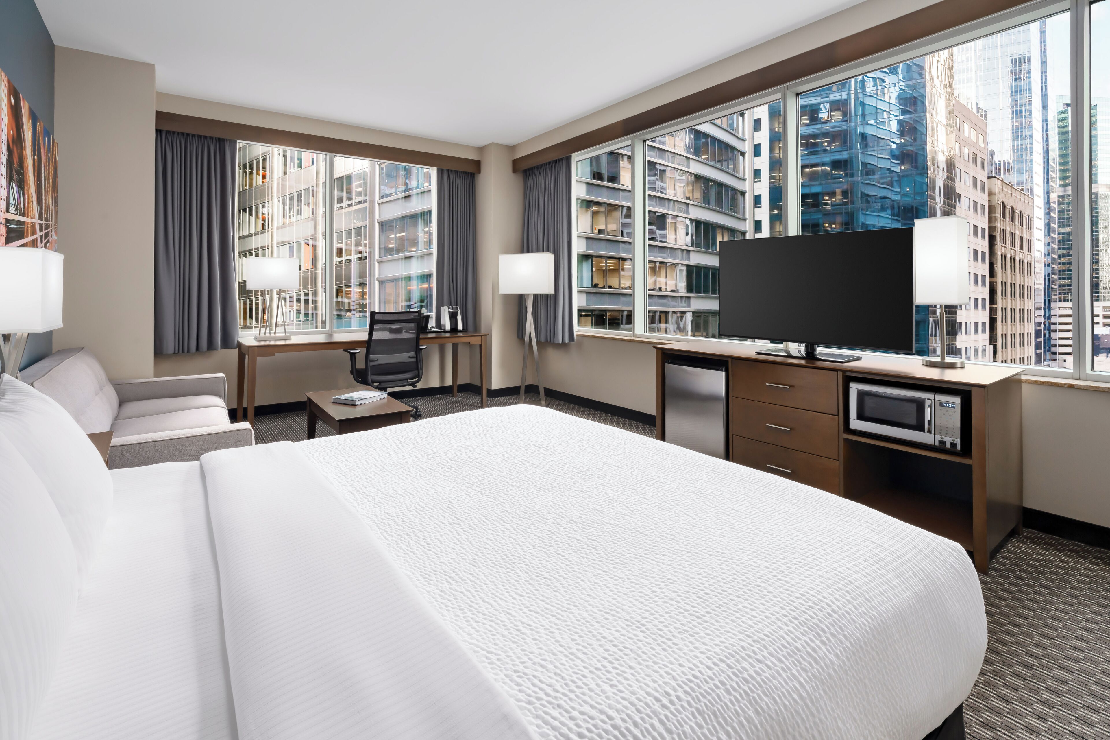 豪華客房, 1 張特大雙人床, 非吸煙房, 城市景觀 | 高級寢具、書桌、熨斗/熨衣板、免費搖籃/嬰兒床