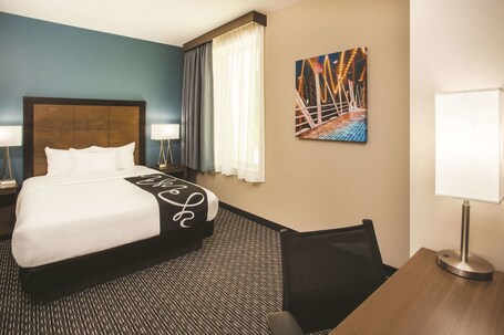 La Quinta Inn Suites by Wyndham Chicago Downtown - Image 69