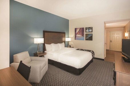 La Quinta Inn Suites by Wyndham Chicago Downtown - Image 68