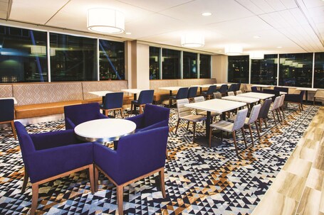 La Quinta Inn Suites by Wyndham Chicago Downtown - Image 33