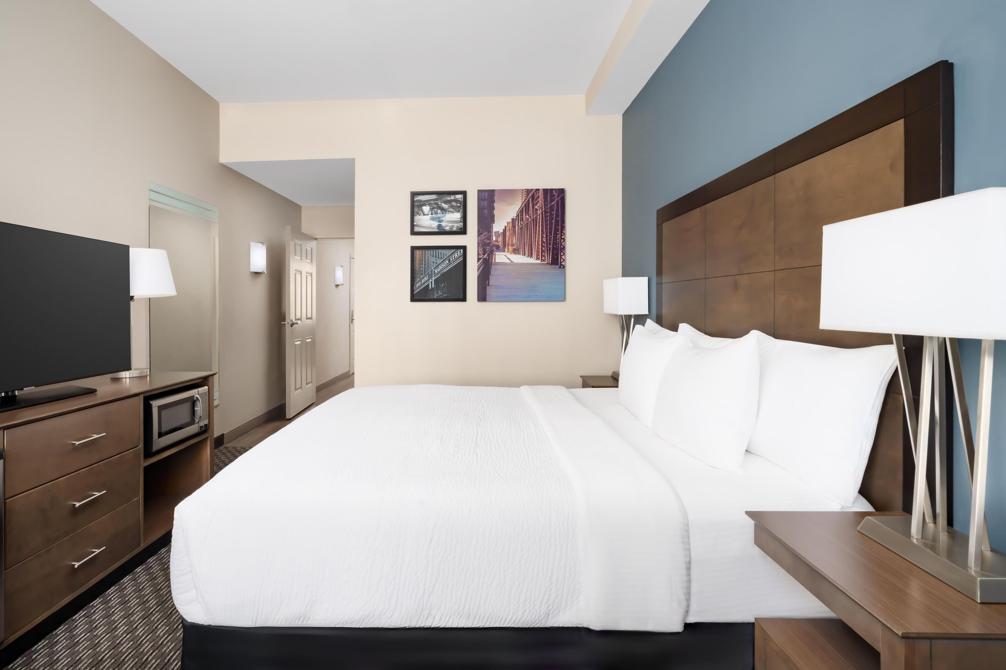 Ropa de cama de alta calidad y escritorio 