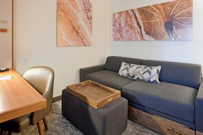 1 bedroom, hypo-allergenic bedding, desk, laptop workspace - SpringHill Suites by Marriott Wichita East at Plazzio (Wichita)