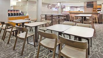 Dagelijks ontbijtbuffet inbegrepen