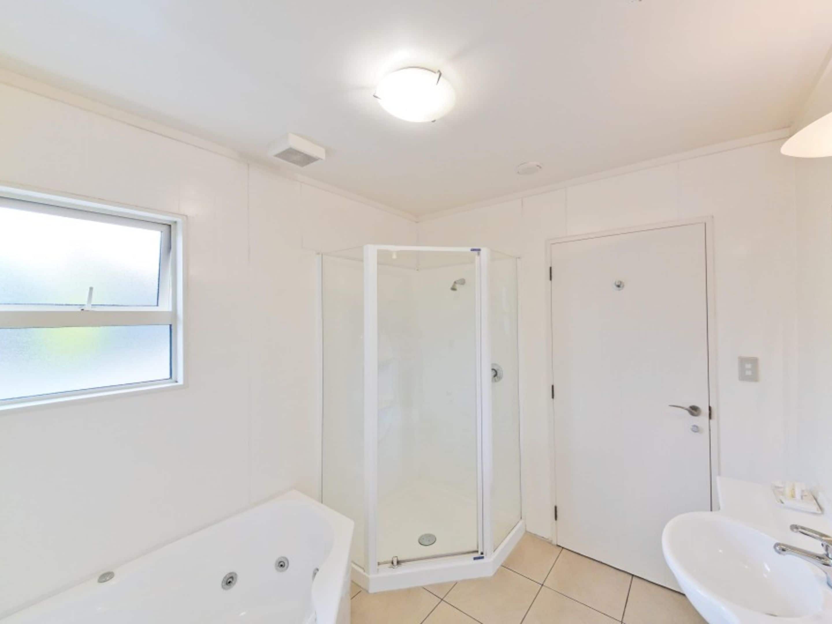 Executive Family Studio | Bathroom