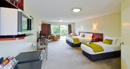 ASURE Avenue Motor Lodge