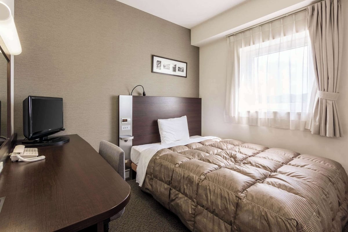 Kamer, 1 tweepersoonsbed, niet-roken | Luxe beddengoed, een bureau, verduisterende gordijnen