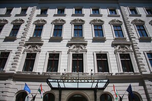 Façana frontal de l'allotjament