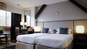 Grand Deluxe Twin  | Premium bedding, in-room safe, desk, blackout drapes - P & R Residence (Bangkok)