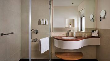 Rainfall showerhead, eco-friendly toiletries, hair dryer, bathrobes