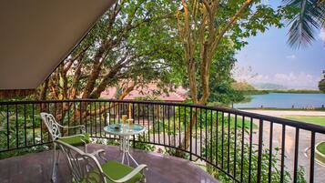 Villa, 1 Double Bed, River View | Egyptian cotton sheets, premium bedding, Select Comfort beds, minibar