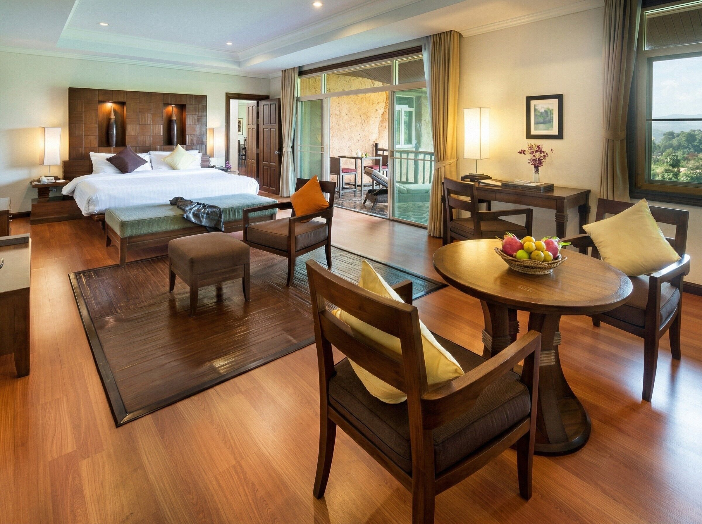 Suite, 2 habitaciones | Ropa de cama de alta calidad, edredón y minibar 