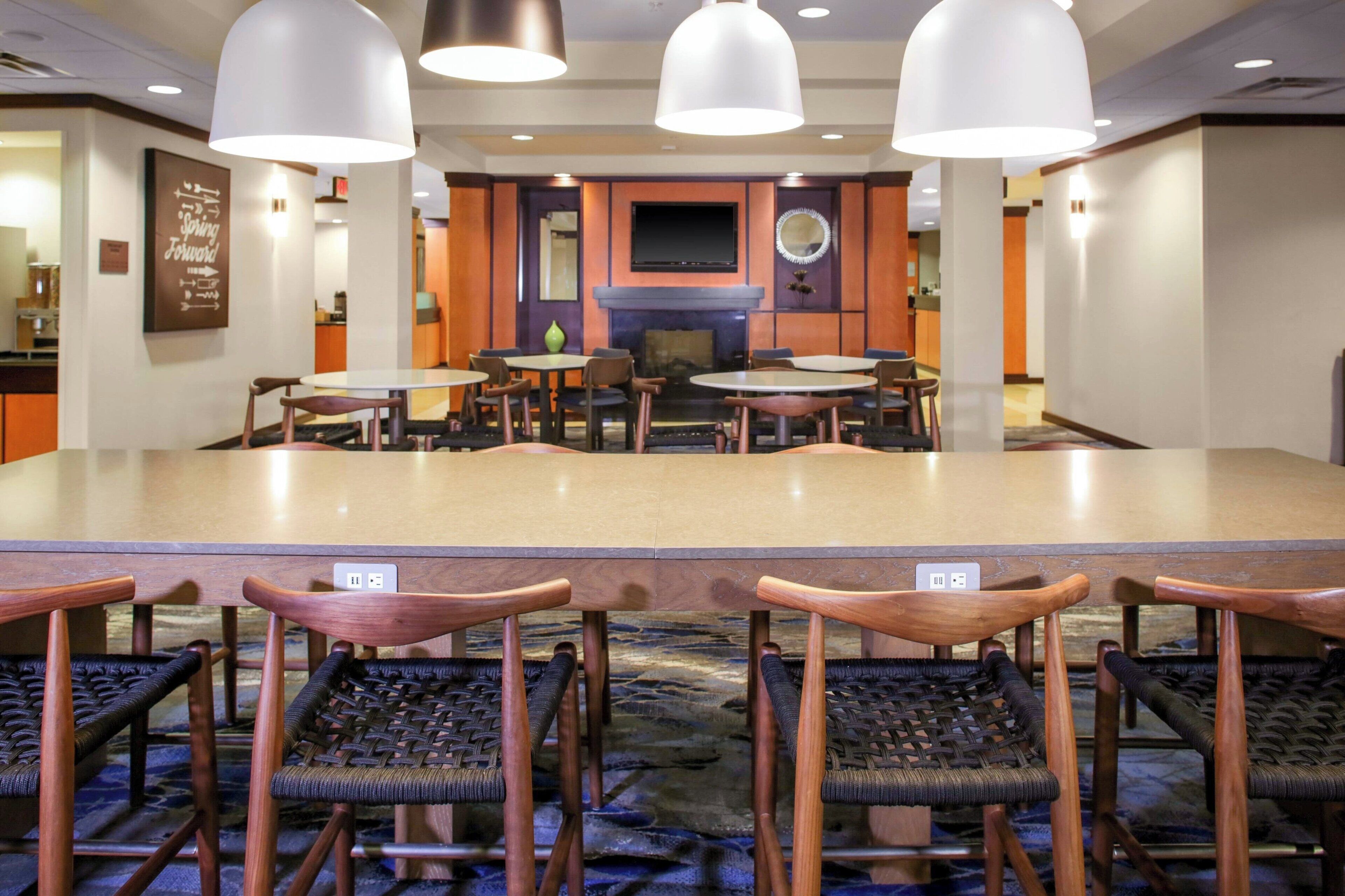 Free daily continental breakfast