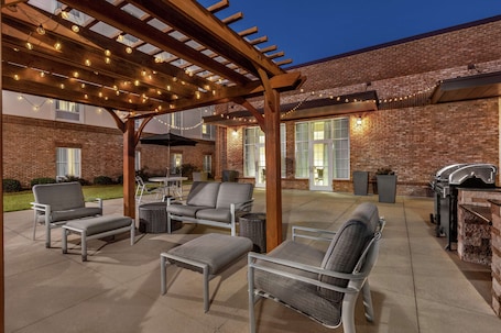 Terraza o patio. Homewood Suites by Hilton Macon-North