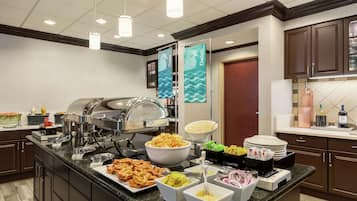 Free daily buffet breakfast 