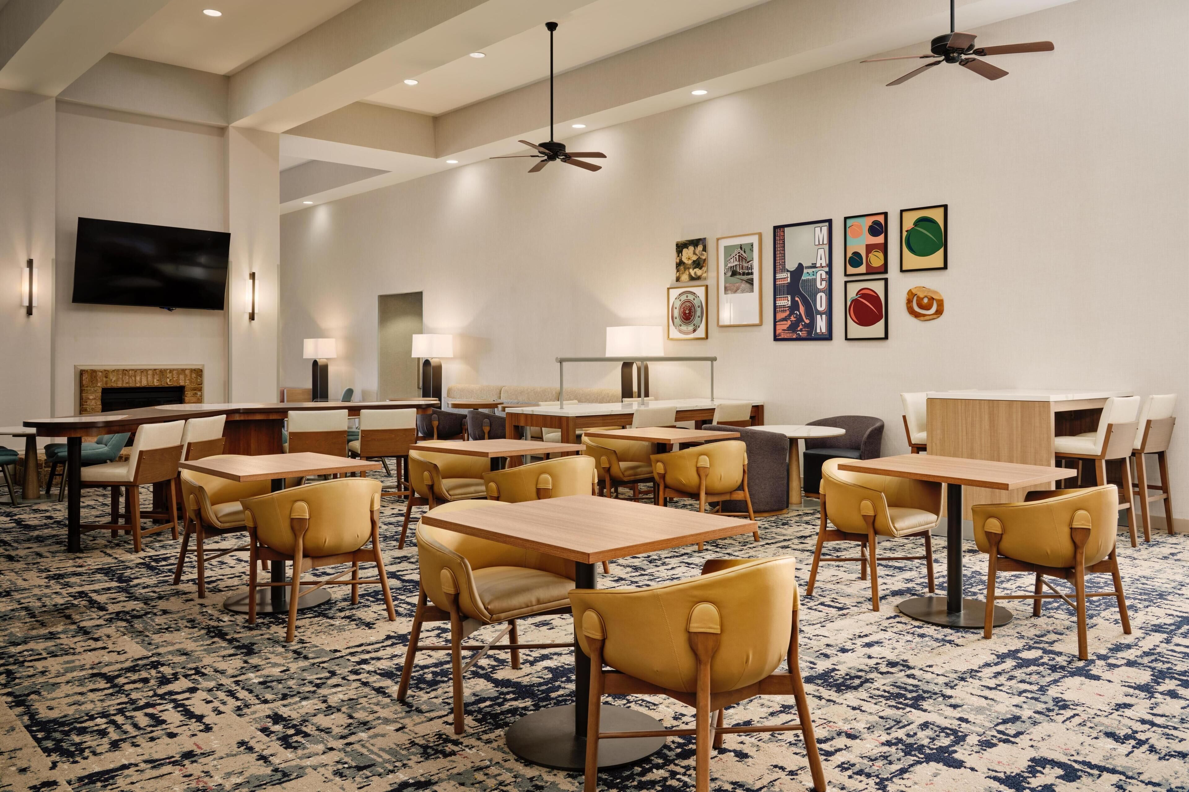 Free daily buffet breakfast