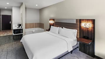 Standard Room, 1 King Bed, Accessible (Roll-In Shower)