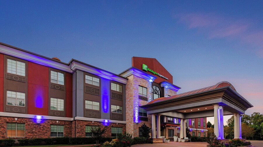 Holiday Inn Express and Suites Henderson by IHG