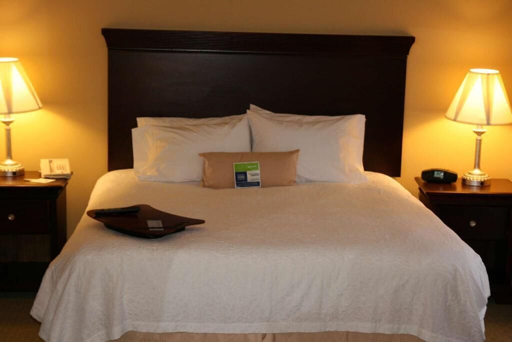 Iron/ironing board, free WiFi, bed sheets, alarm clocks