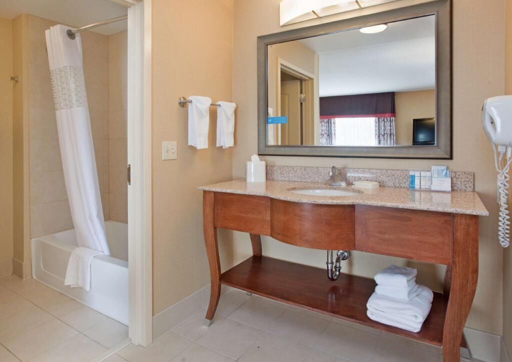 Bathroom | Hair dryer, towels