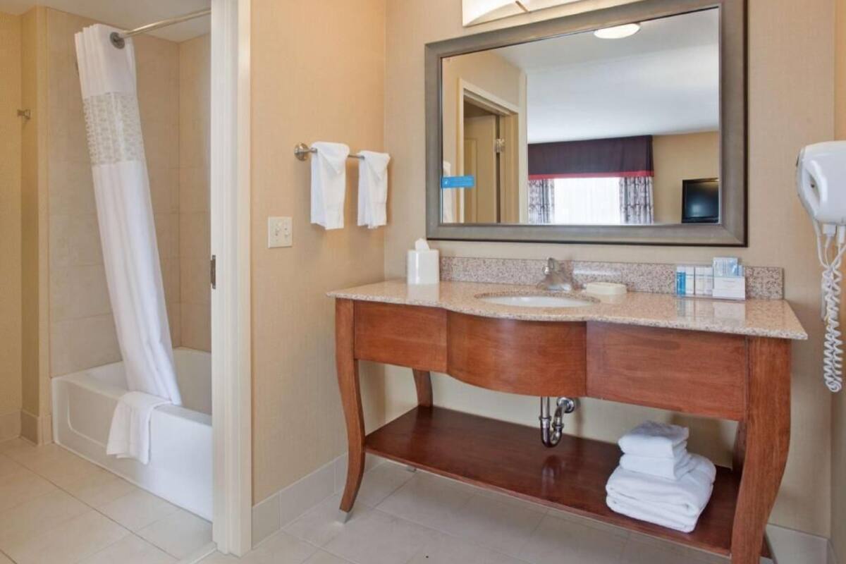 Bathroom | Hair dryer, towels